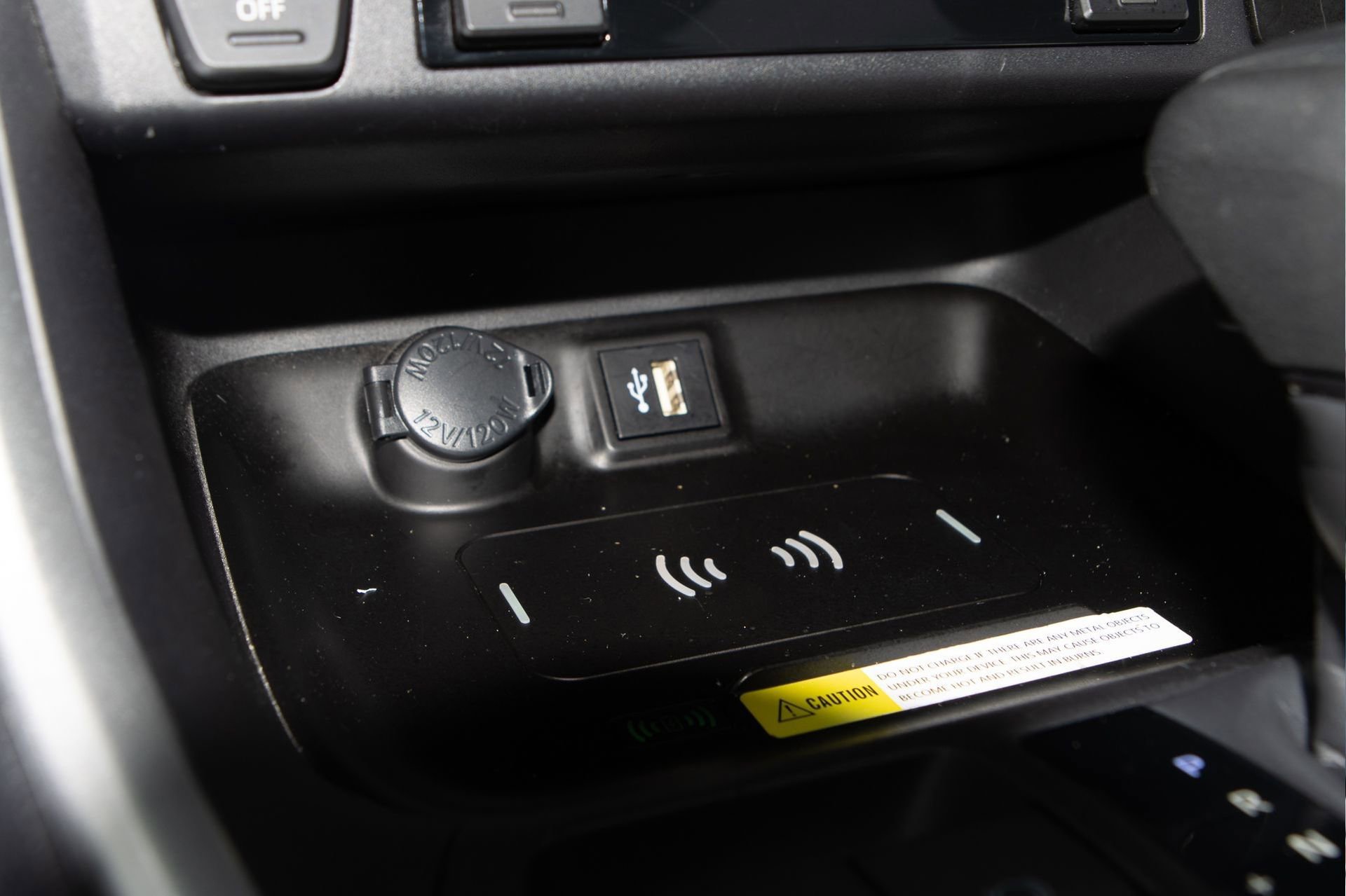 Used 2024 Toyota RAV4 XLE image 25