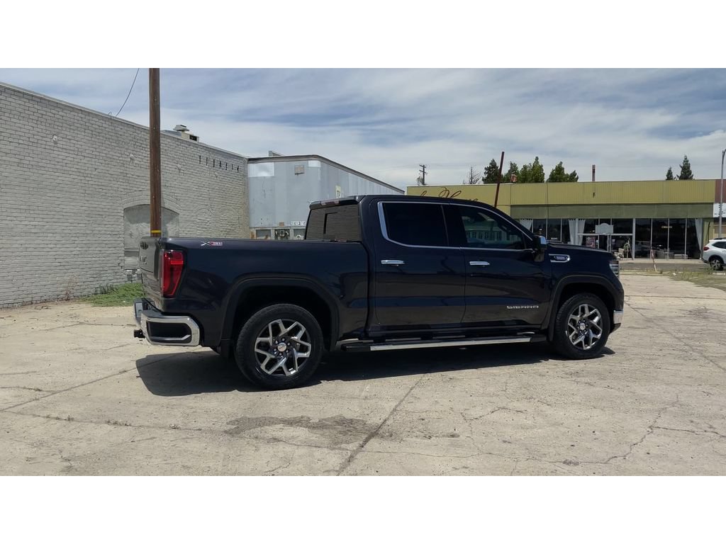 Certified 2023 GMC Sierra 1500 SLT w/ SLT Premium Plus Package AWD/4WD image 3