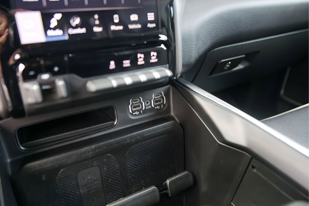 Used 2022 RAM 1500 Laramie AWD/4WD image 23