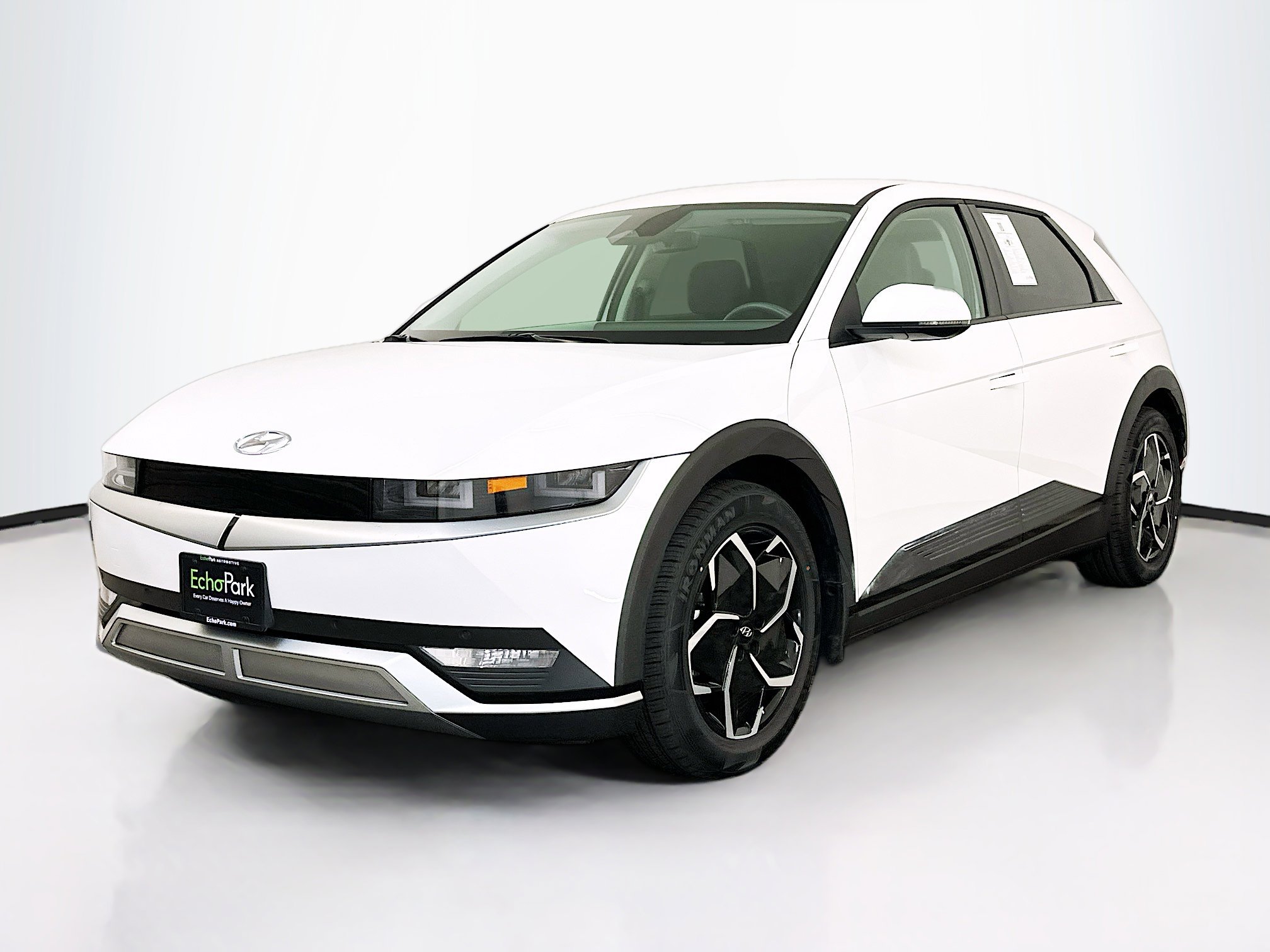 Used 2024 Hyundai Ioniq 5 SEL image 3