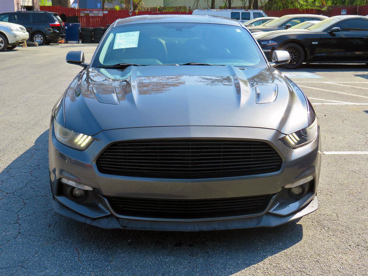 Used 2017 Ford Mustang GT Premium w/ GT Performance Package image 4