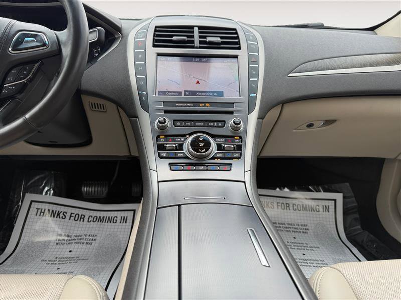 Used 2019 Lincoln MKZ Reserve image 12