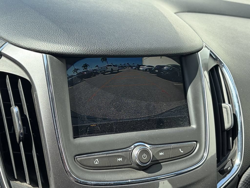 Used 2019 Chevrolet Cruze LT FWD image 10