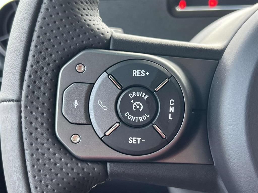 Used 2025 INEOS Grenadier Fieldmaster Edition image 21