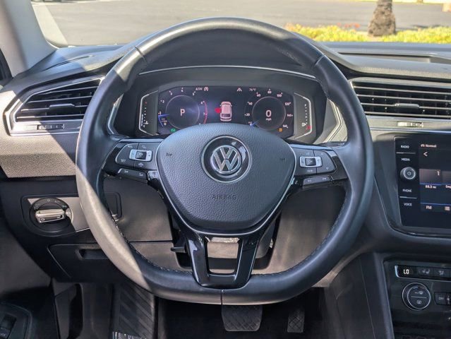 Used 2019 Volkswagen Tiguan SEL Premium AWD/4WD image 17