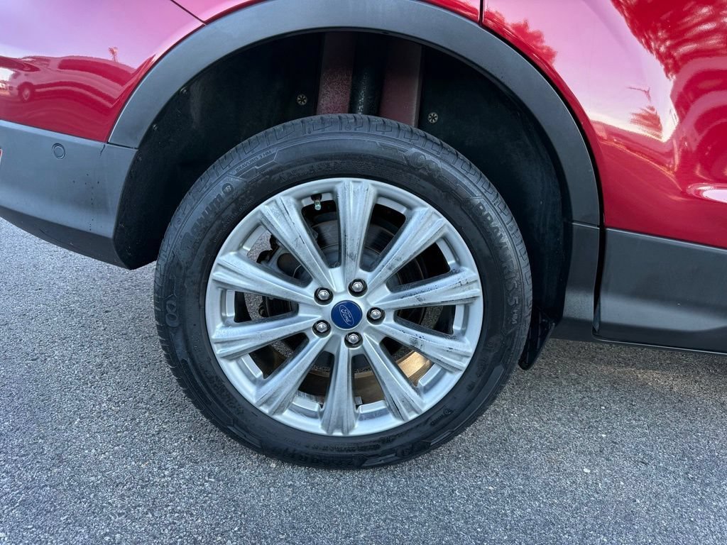 Certified 2018 Ford Escape Titanium AWD/4WD image 32