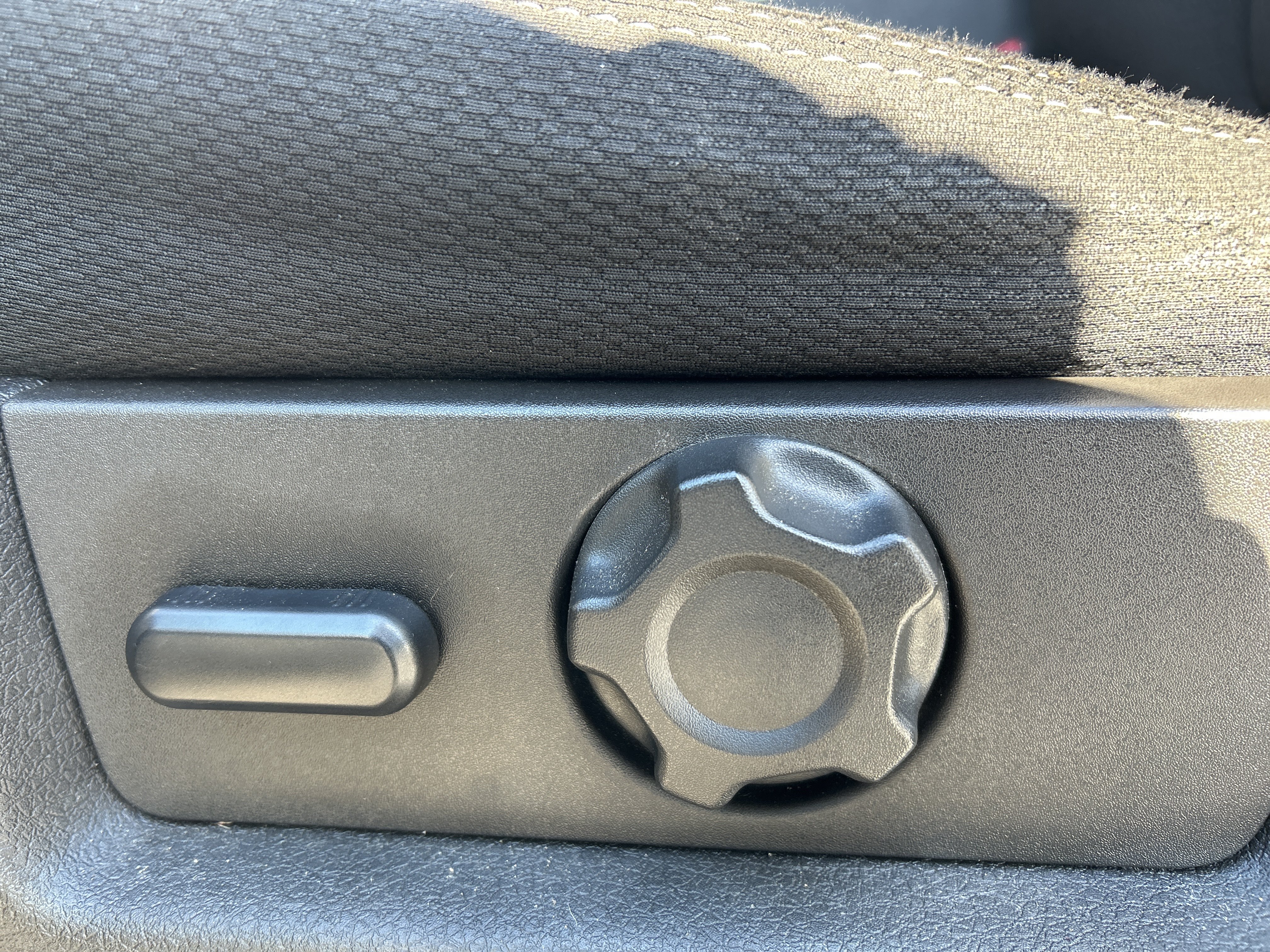 Used 2013 Ford F150 FX4 AWD/4WD image 12