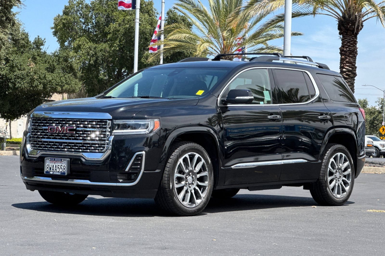 Used 2021 GMC Acadia Denali w/ Denali Ultimate Package AWD/4WD image 7