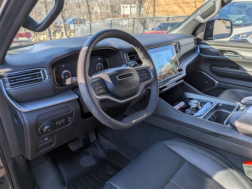 Used 2023 Jeep Wagoneer Series II image 12