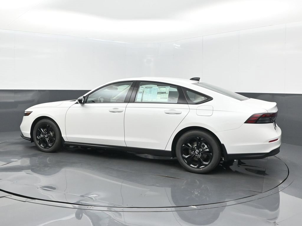 New 2025 Honda Accord SE image 13