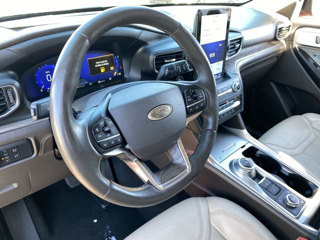 Used 2020 Ford Explorer Platinum w/ Premium Technology Package AWD/4WD image 22