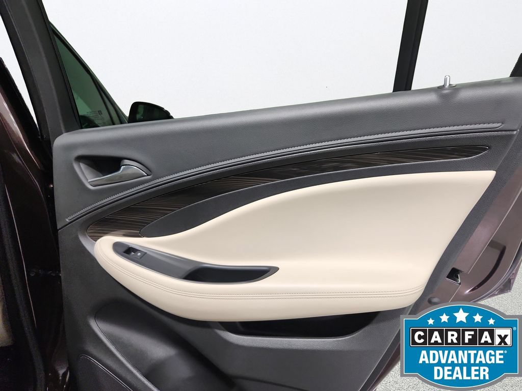 Used 2020 Buick Envision Essence FWD image 28