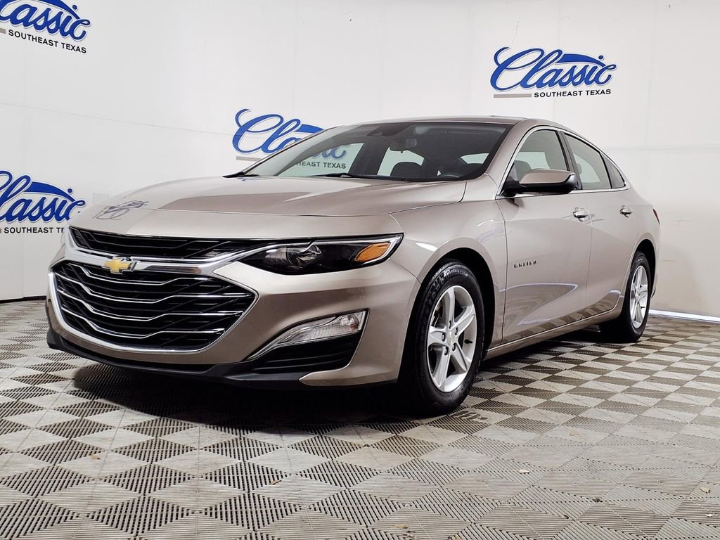 Used 2025 Chevrolet Malibu LS image 5