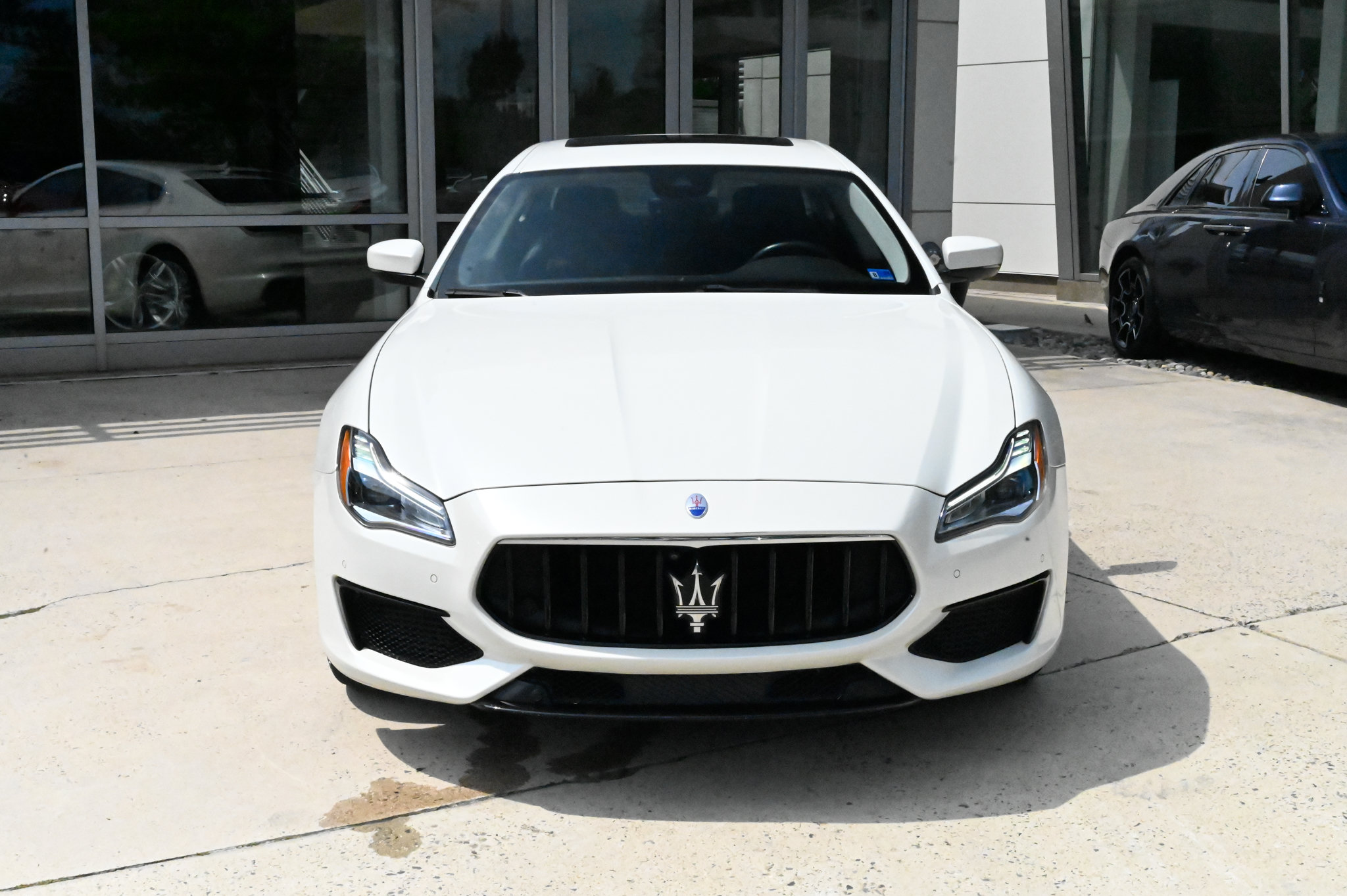 Used 2021 Maserati Quattroporte S GranSport Q4 AWD/4WD image 2