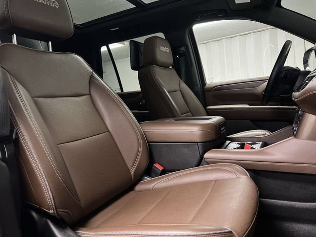 Certified 2023 Chevrolet Tahoe High Country w/ Premium Package 2 AWD/4WD image 29