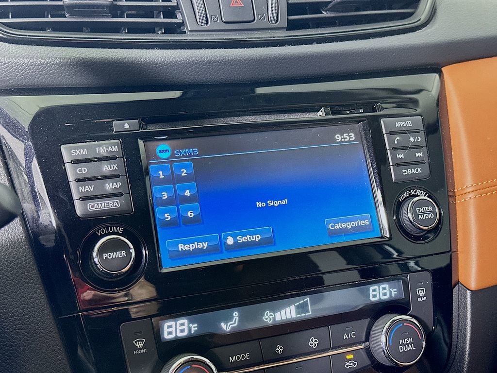 Used 2017 Nissan Rogue SL w/ SL Premium Package image 28