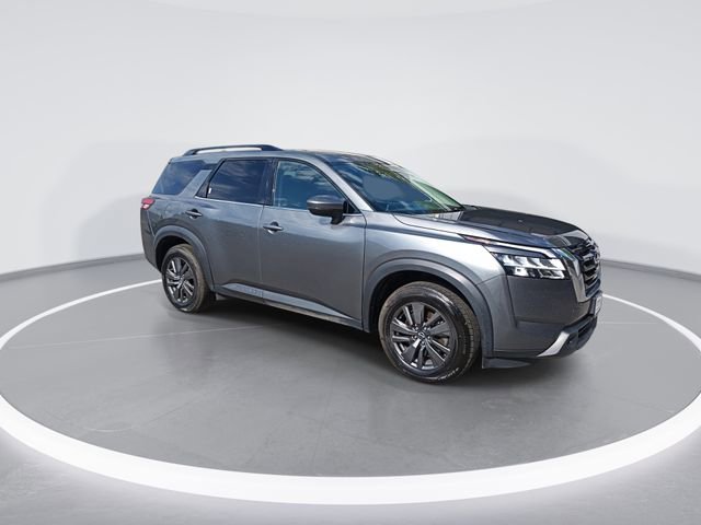 Used 2022 Nissan Pathfinder SV FWD image 2