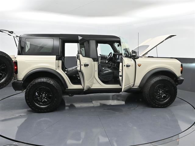 Used 2025 Ford Bronco Badlands AWD/4WD image 49