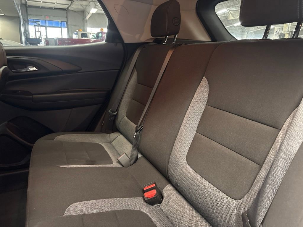 Certified 2022 Chevrolet TrailBlazer LT w/ Convenience Package AWD/4WD image 18