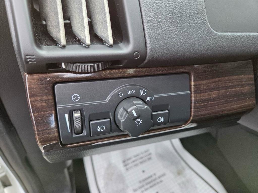 Used 2011 Land Rover LR2 HSE AWD/4WD image 25