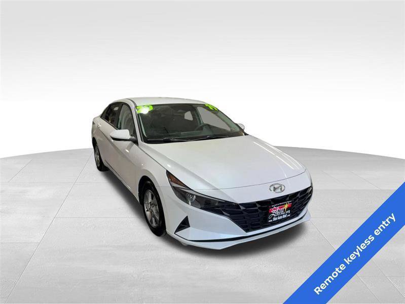 Used 2021 Hyundai Elantra SE FWD image 3