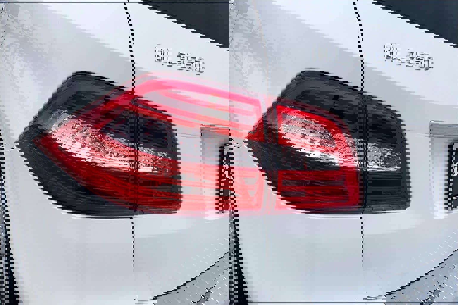 Certified 2015 Mercedes-Benz ML 350 2WD image 25