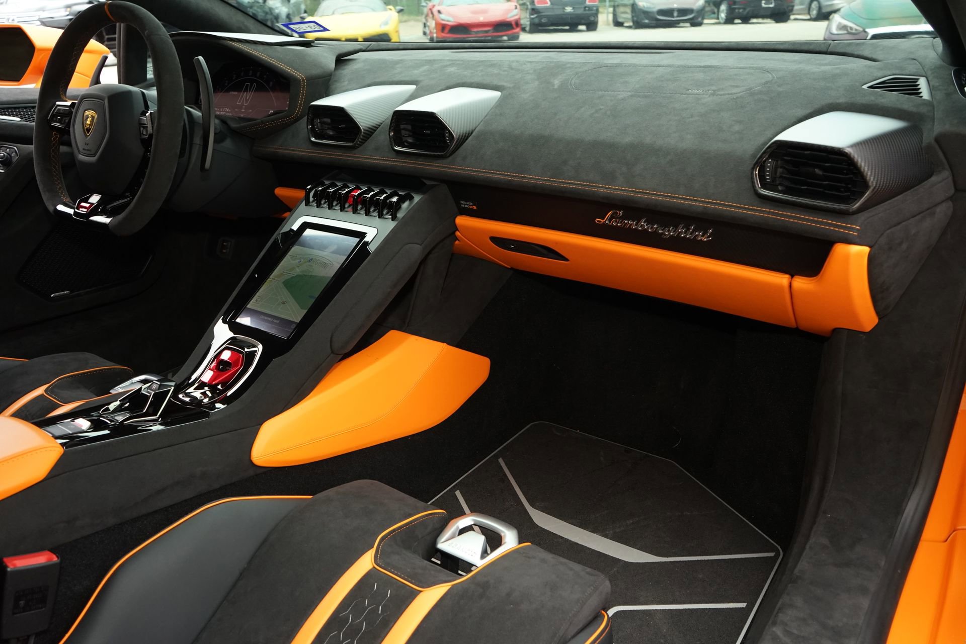 Used 2023 Lamborghini Huracan Tecnica image 11