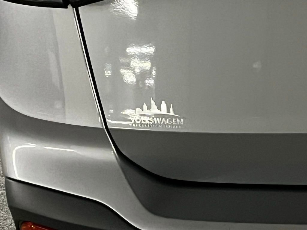 Used 2025 Volkswagen Taos S AWD/4WD image 35