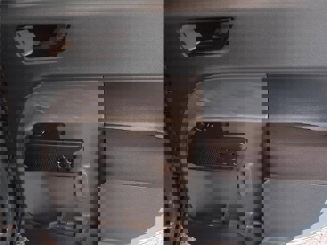 Used 2023 Ford Maverick XL image 36