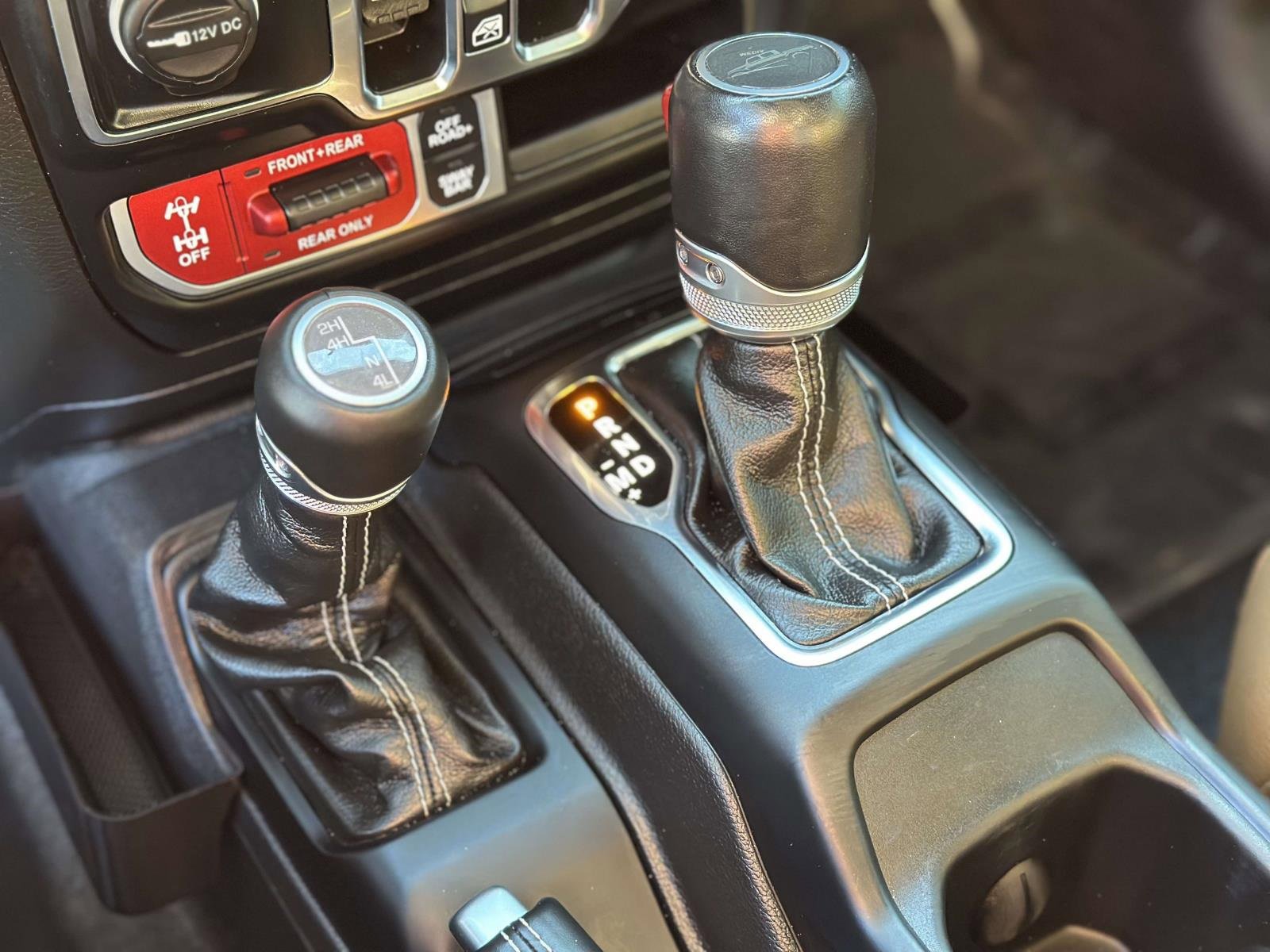 Used 2023 Jeep Gladiator Rubicon w/ LED Lighting Group image 13