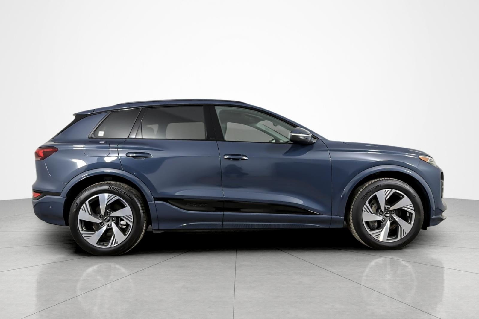 Used 2025 Audi Q6 e-tron Prestige w/ Black Warm Weather Package AWD/4WD image 6