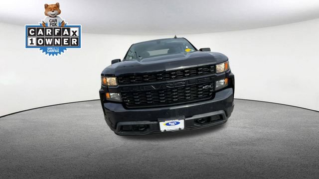 Used 2022 Chevrolet Silverado 1500 Custom w/ LPO, Dark Essentials Package AWD/4WD image 3