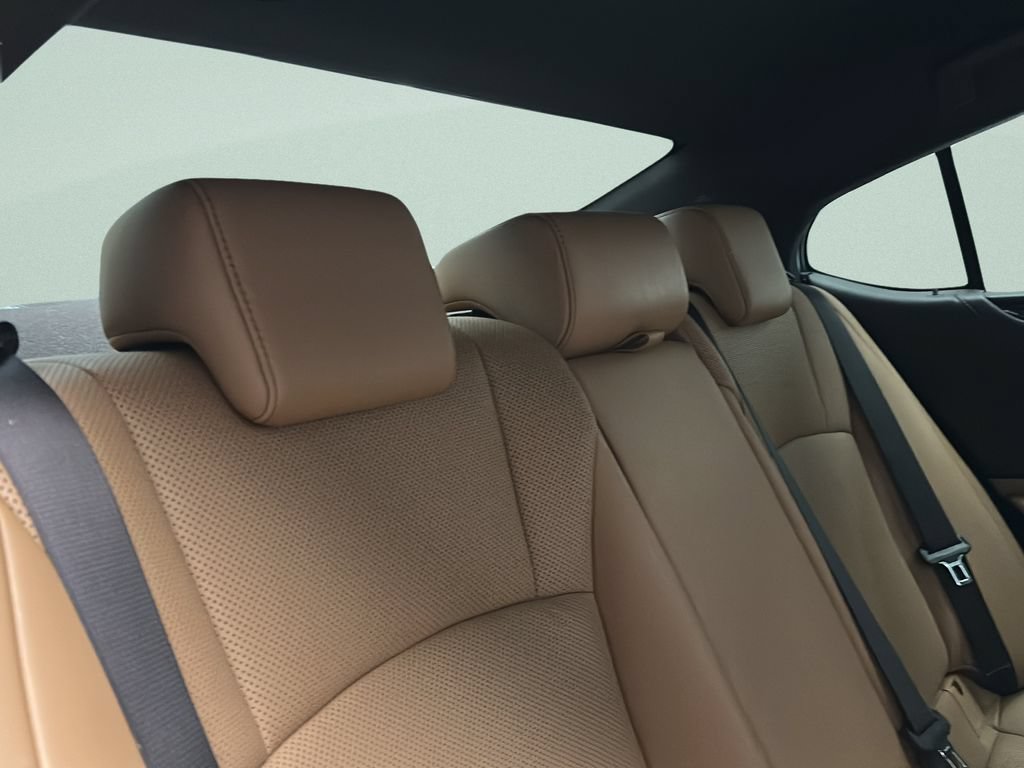Used 2021 Lexus ES 250 w/ Premium Package AWD/4WD image 17