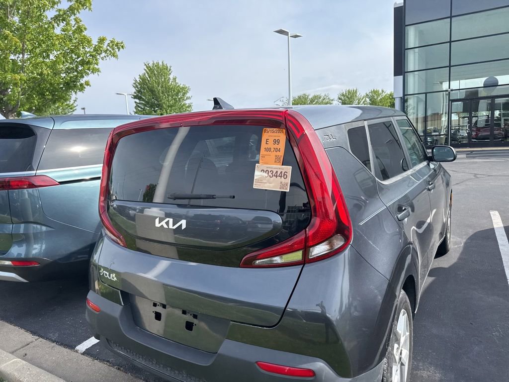 Used 2022 Kia Soul LX w/ Technology Package FWD image 4