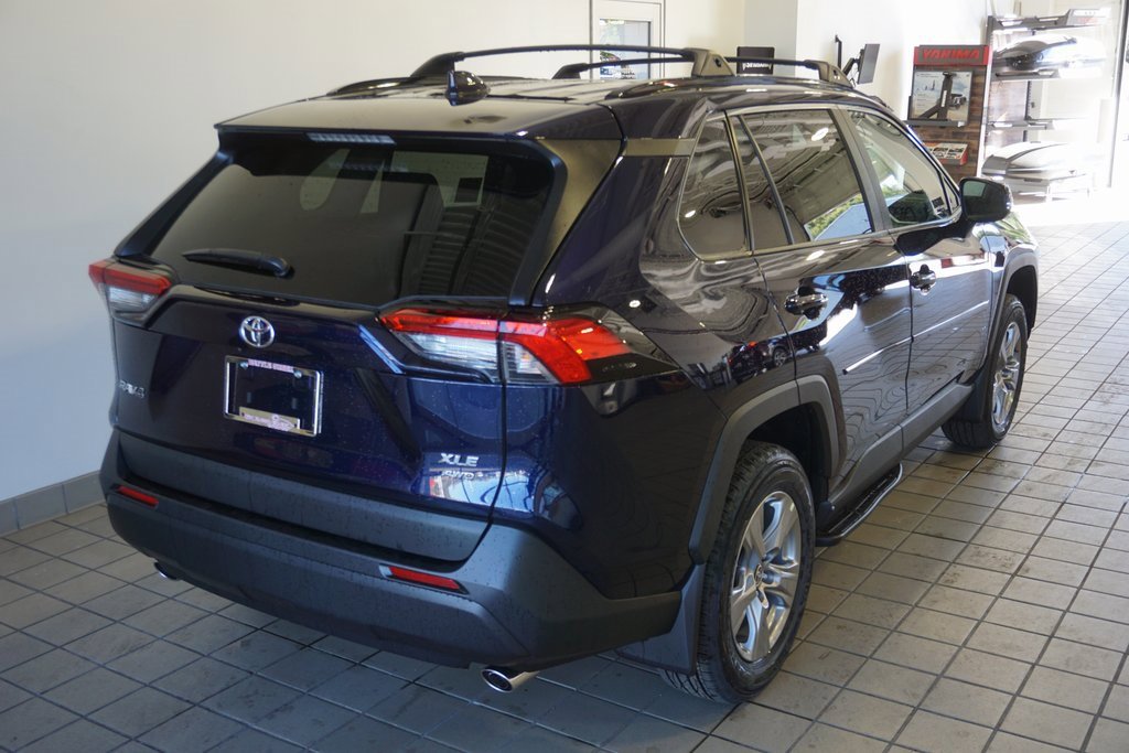 New 2025 Toyota RAV4 XLE image 18