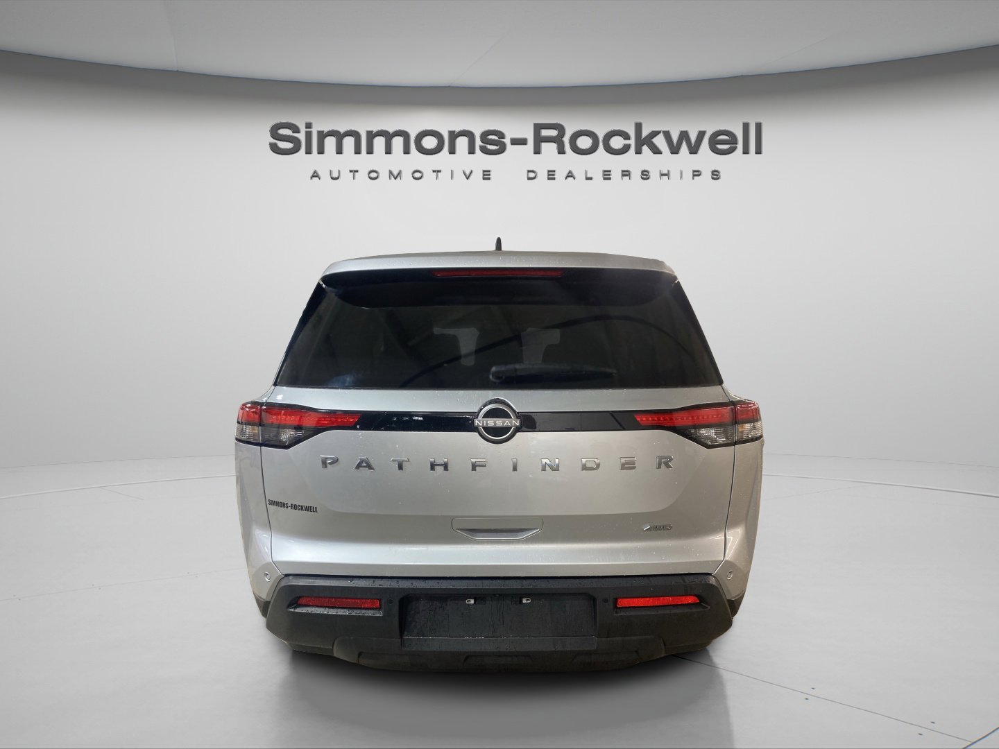 Used 2024 Nissan Pathfinder S image 6
