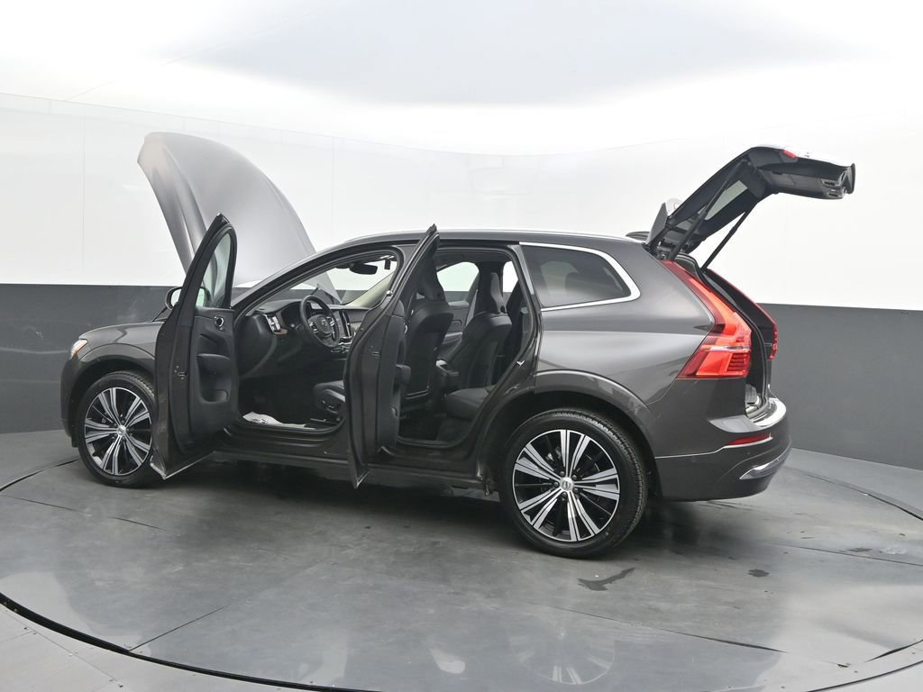 Certified 2023 Volvo XC60 B5 Plus w/ Protection Package Premier image 40