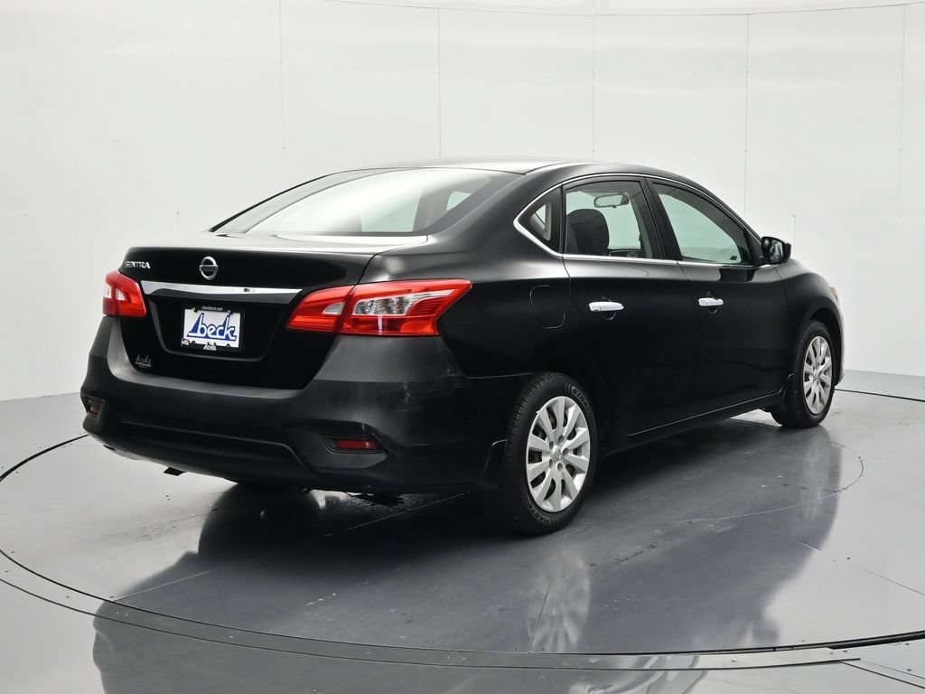 Used 2018 Nissan Sentra S FWD image 5