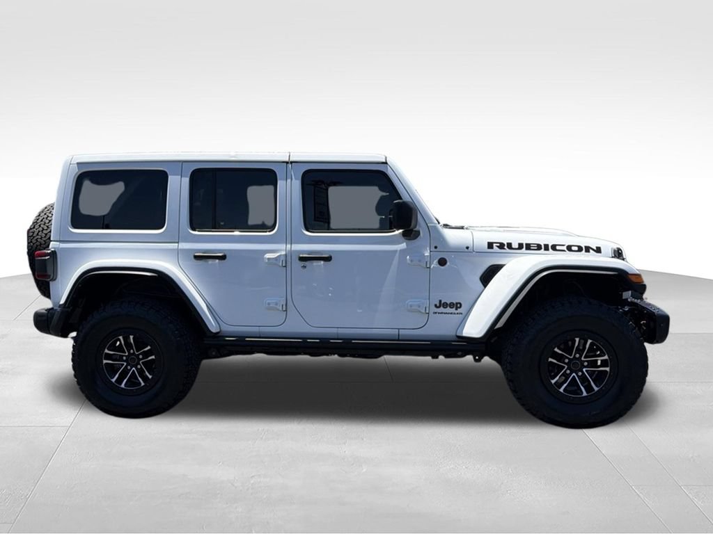 Used 2024 Jeep Wrangler Unlimited Rubicon AWD/4WD image 12