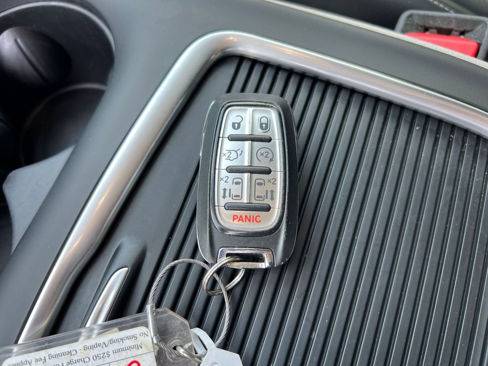 Used 2023 Chrysler Pacifica Touring-L image 24