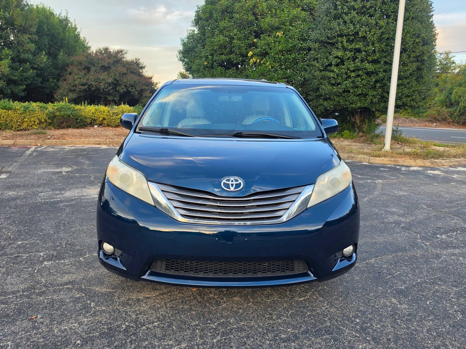 Used 2012 Toyota Sienna XLE