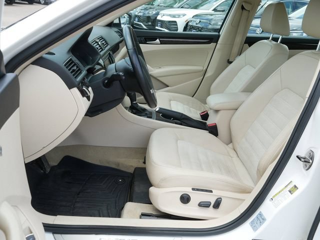 Used 2014 Volkswagen Passat 1.8T SEL Premium FWD image 13