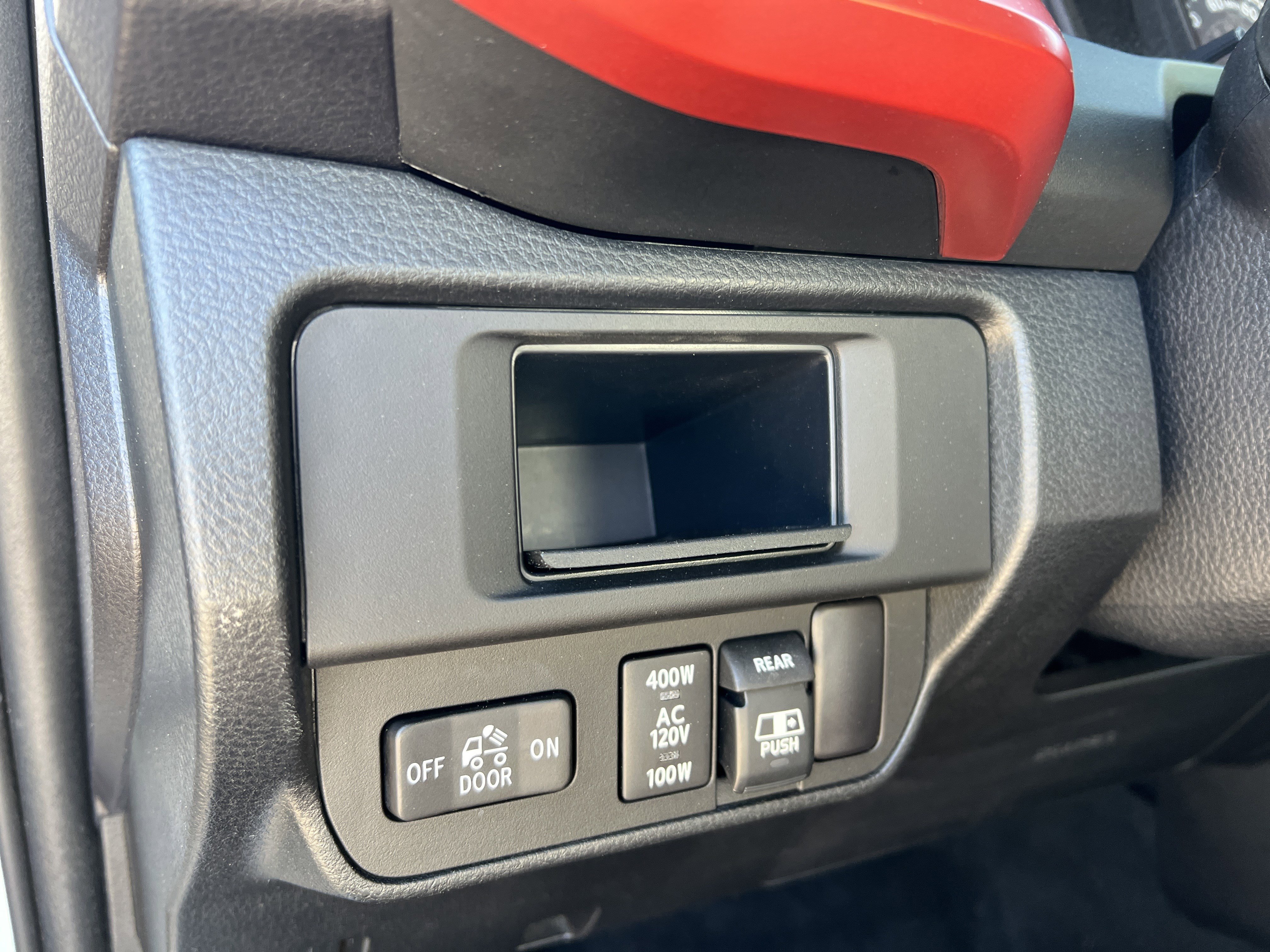 Used 2017 Toyota Tacoma TRD Sport w/ Tow Package image 13