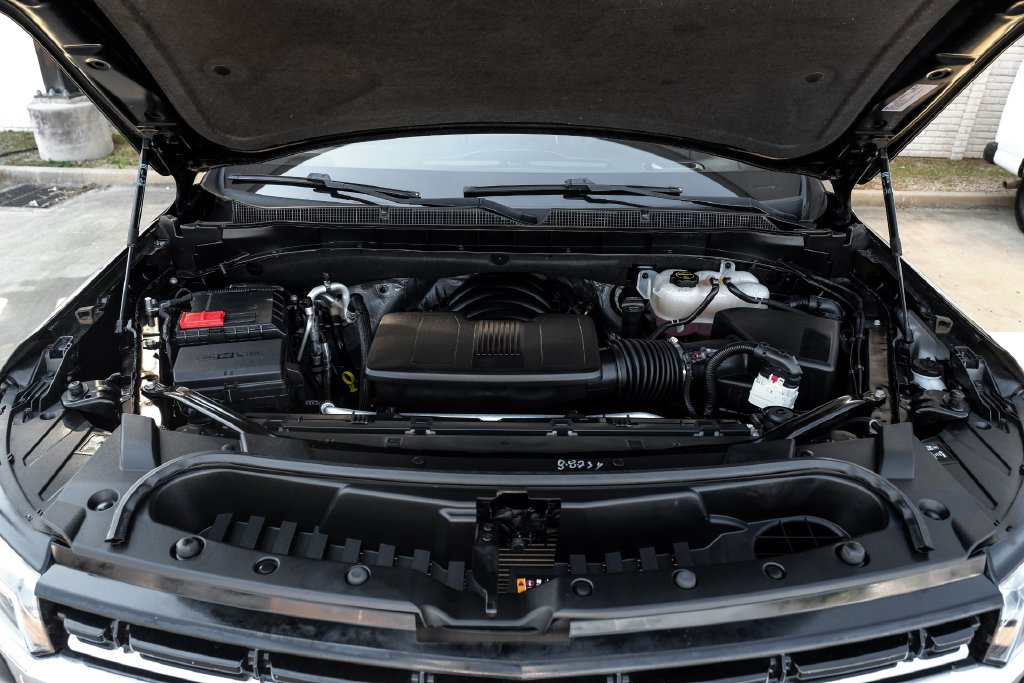 Used 2024 Chevrolet Suburban LT RWD image 53