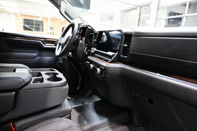 Used 2024 GMC Sierra 1500 Elevation image 14