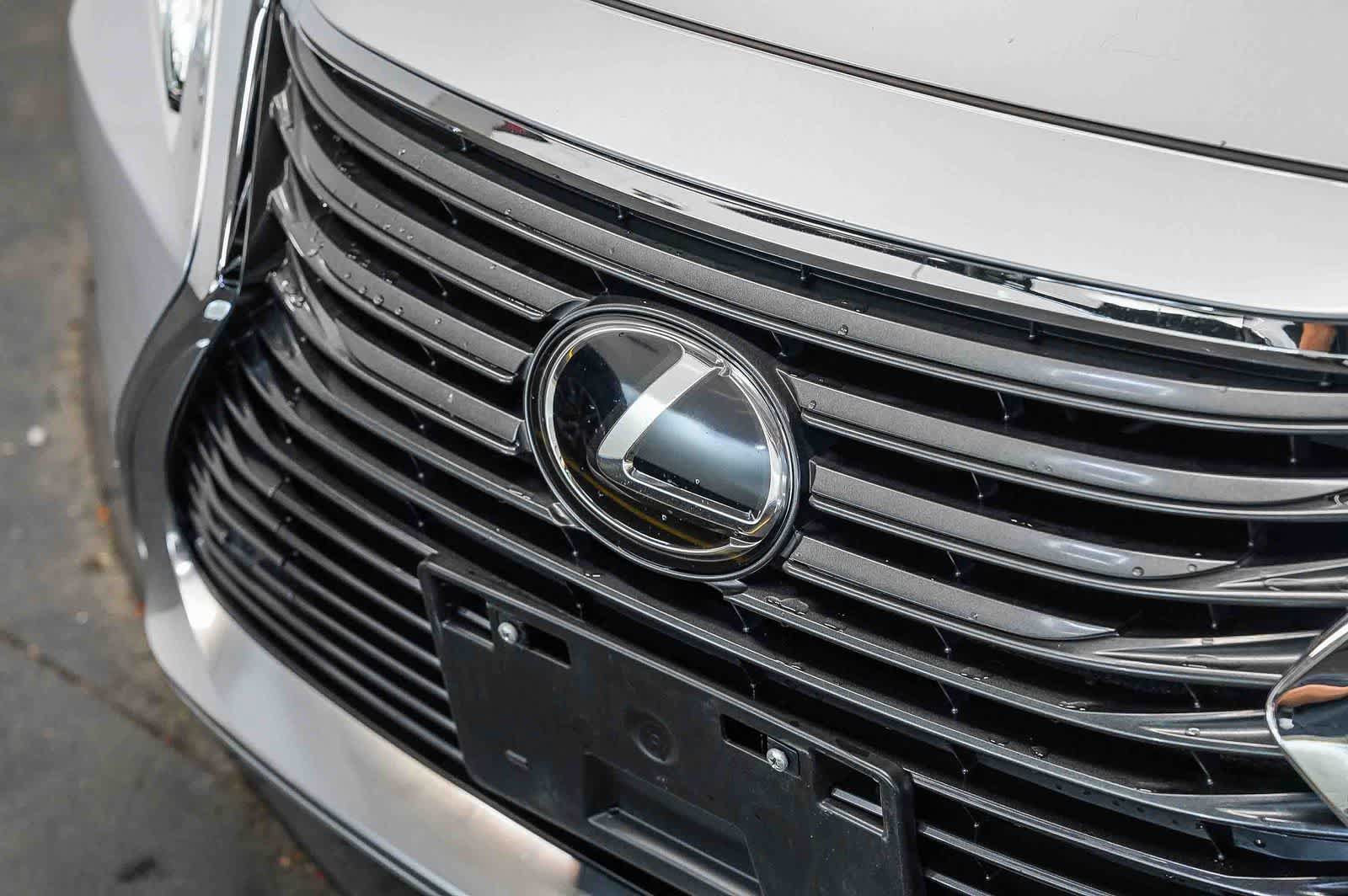 Used 2016 Lexus ES 350 w/ Luxury Package w/Wood Trim FWD image 8