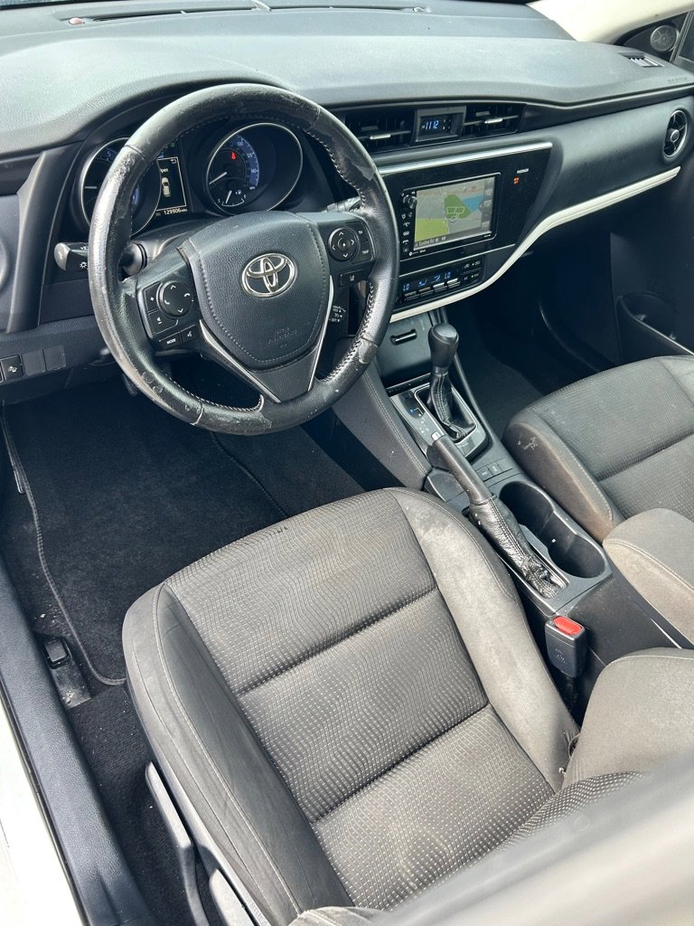 Used 2018 Toyota Corolla iM image 6