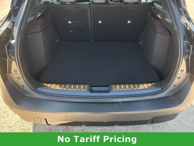 Certified 2025 Nissan Kicks SR w/ Illumination Package image 30