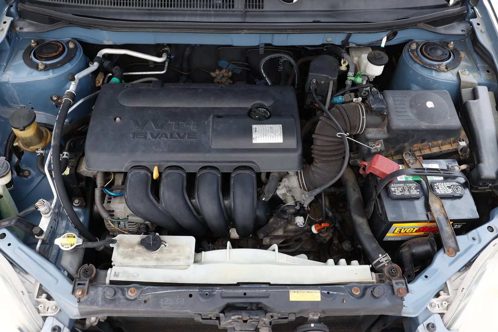 Used 2004 Toyota Matrix XR FWD image 40