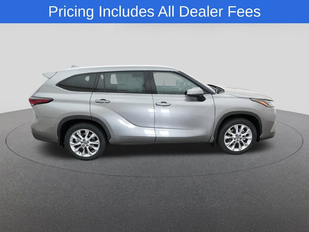 New 2026 Toyota Highlander Limited AWD/4WD image 11